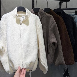 KAPSULA BRAND — женская одежда в Бишкеке, рынок Дордой