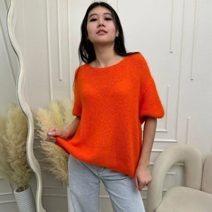 Дорогие девочки получили красивые стильные кофточки