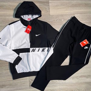  На рынке более 10 лет Оптовые и розничные продажи