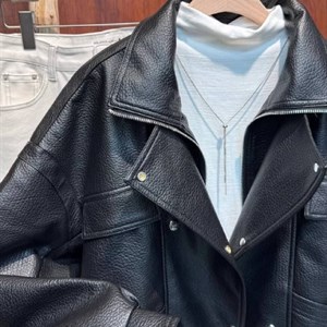 KAPSULA_BRAND — женская одежда на рынке Дордой