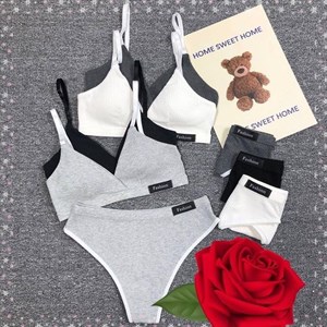 Кыргызстан Бишкек Рынок Кербен Дордой Нижнее белье