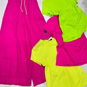 Новая коллекция стильной женской одежды в Кыргызстане - Брючки и футболки из Италии