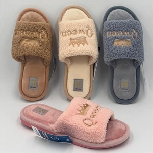 Качественная обувь оптом: тапочки, шлёпки и сланцы для вашего бизнеса