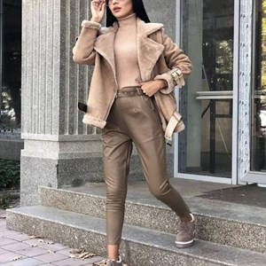 В наличии Дубленка Размер S M Цена 4200