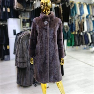 Цельные шубы из норки Длина 100см Размеры 42 44 46