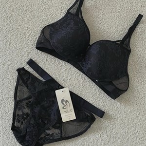 Прямые Поставки Женского Нижнего Белья и Пижам оптом в Кыргызстане