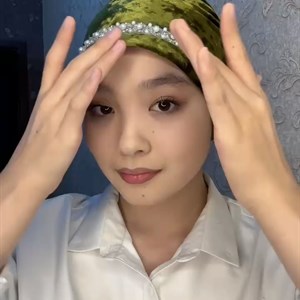 Купите весенний готовый платок Дулька с бусинками – оптовая продажа платков