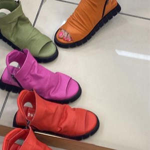 В НАЛИЧИИ ДЕВОЧКИ РАЗМЕРНЫЙ РЯД 36 37 38 39 40 41