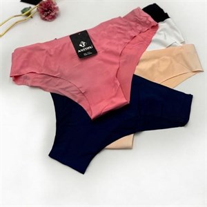 Кыргызстан Бишкек Рынок Кербен Дордой Нижнее белье