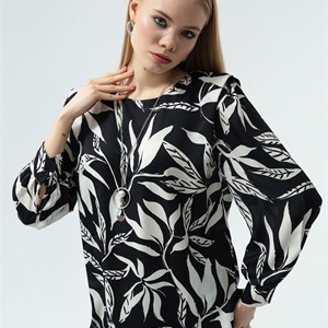 Стильные блузы в наличии Турция Размеры 42 44 46 48