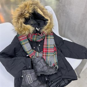 Широкий ассортимент товаров Куртка 4300 сом Шарф 650