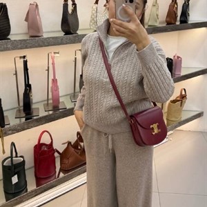Стильный женский трикотажный костюм-двойка из Гуанчжоу оптом