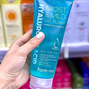 Мягкий гель для умывания с гиалуроновой кислотой FarmStay