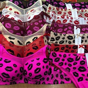 Купите пушап комплект Dandissi – идеальное белье для комфорта и стиля