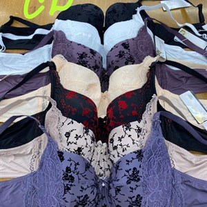 Бюст СД 490 сом Трусы Л 4хл 270 сом