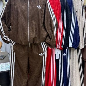 Женская одежда Adidas стандарт — стильная модель за 2200 KGS