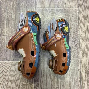 Кроксы детские оригинал Маккуин оптом - идеальный выбор для ваших детей!