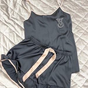 Шелковые майки с шортиками   Размер стандарт Стоимость