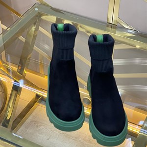 New утеплённые ботинки В наличии   Размеры 36 40 Листаем