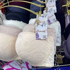 Кыргызстан Бишкек Рынок Кербен Дордой Нижнее белье