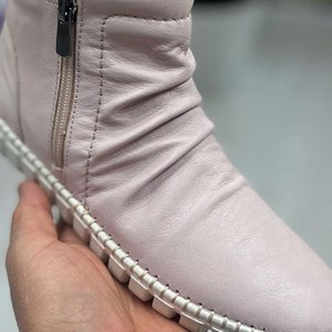 Эксклюзивная модель и удобная колодка Натуральная