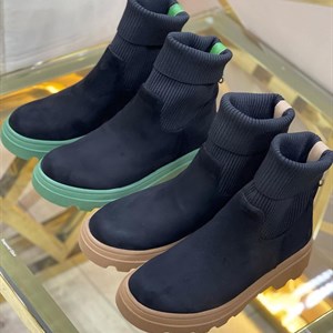 New утеплённые ботинки В наличии   Размеры 36 40 Листаем