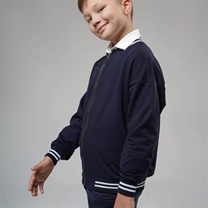 Незаменимая вещь в школьный период Бомберы в строгом