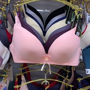 Кыргызстан Бишкек Рынок Кербен Дордой Нижнее белье