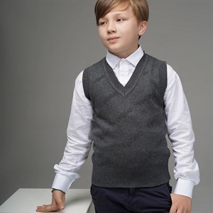 Школьный жилет станет праздничным вариантом если совместить