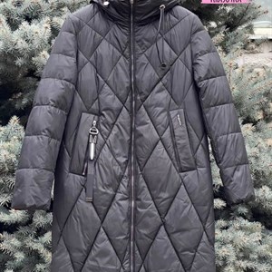 Дорогие девочки получили красивые стильные пальто