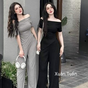 Модные тренды сезона - двойка из приталенной футболки и свободных брюк