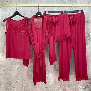 Лёгкие и романтичные пижамы и халаты – идеальный выбор для вашего настроения