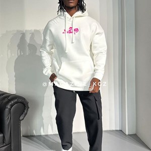 Здравствуйте Вы можете заказать у нас уличную одежду