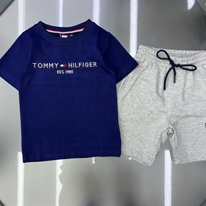 ОПТОВАЯ ЦЕНА 820сомов размеры с 2 7лет в линейке