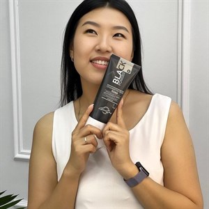 GRACE DAY ПЕНКА ДЛЯ УМЫВАНИЯ С ЧЁРНЫМ УГЛЁМ веганская