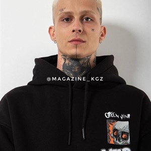 Здравствуйте Вы можете заказать у нас уличную одежду