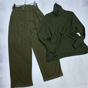 New collection Брючки и водолазка Брючки 6200 сом