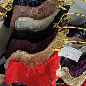 Дордой рынок Кербен Мир белья Ряд 6 контейнер 07