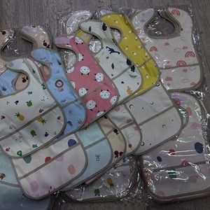 Качественные слюнявчики с карманами оптом - 10 штук в упаковке