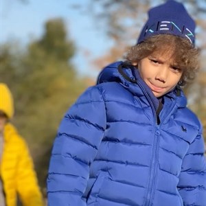 Куртка собачка Со скидкой 1200 В желтом И в цвете