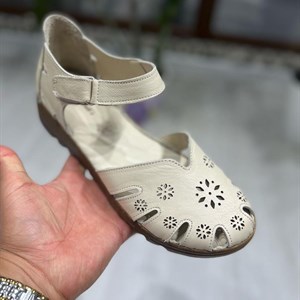 Натуральная кожа полностью Цена 6000 50 3000 сом Оригинал