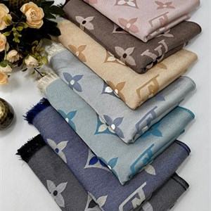 Купите брендовые эксклюзивные шарфы - кэшером и жаккардом в Бишкеке