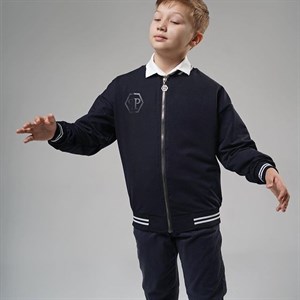 Незаменимая вещь в школьный период Бомберы в строгом