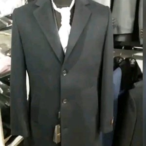 Вам нужны КЛАССИЧЕСКИЕ ПАЛЬТО У НАС ЕСТЬ 1 ДИПЛОМАТ