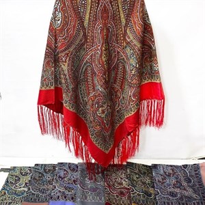 ПЛАТКИ под Павловопосад в красном цвете нет в наличии