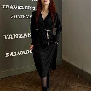 А мы продолжаем удивлять Вас шелковыми нарядами