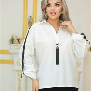 Очень необычные стильные детали а спинка на молнии