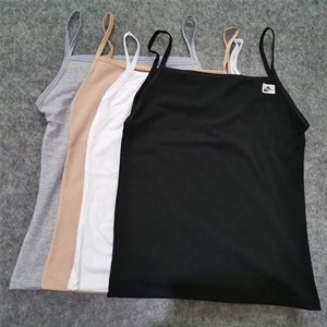 Кыргызстан Бишкек Рынок Кербен Дордой Нижнее белье