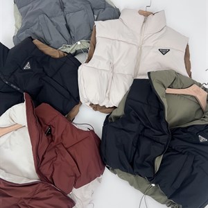 Двусторонняя безрукавка - стиль и комфорт для вашего гардероба!