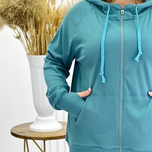 Каждый клиент обязательно подберёт свой цвет одеждаотпроизводителя